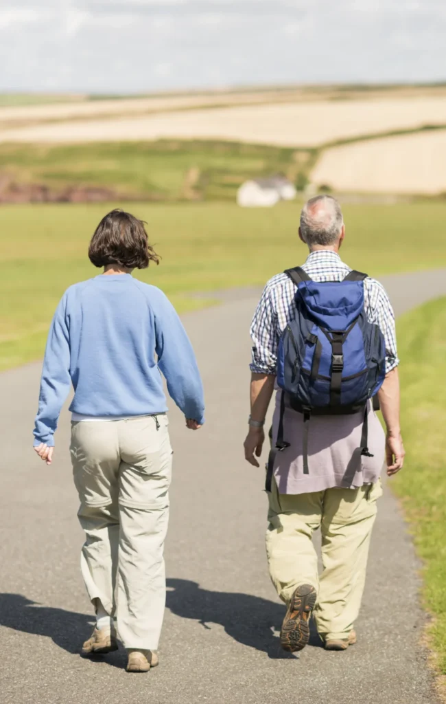 couple walking coast path near marloes pembrokes 2026 03 25 06 29 14 utc vuQ32WSPXrRRr4jSWN3baK4qDyXpWB