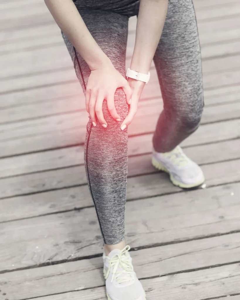 woman holding knee in pain after workout 2026 03 26 01 26 31 utc Kn2iRzqKVeDVL7Lzv5HVtRT96Ouk2R 1